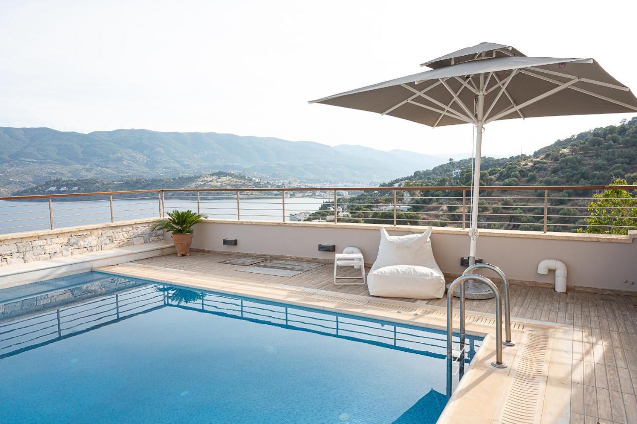 Kalavria Luxury Suites, Afroditi Suite With Magnificent Sea View And Private Swimming Pool. Poros Town 外观 照片